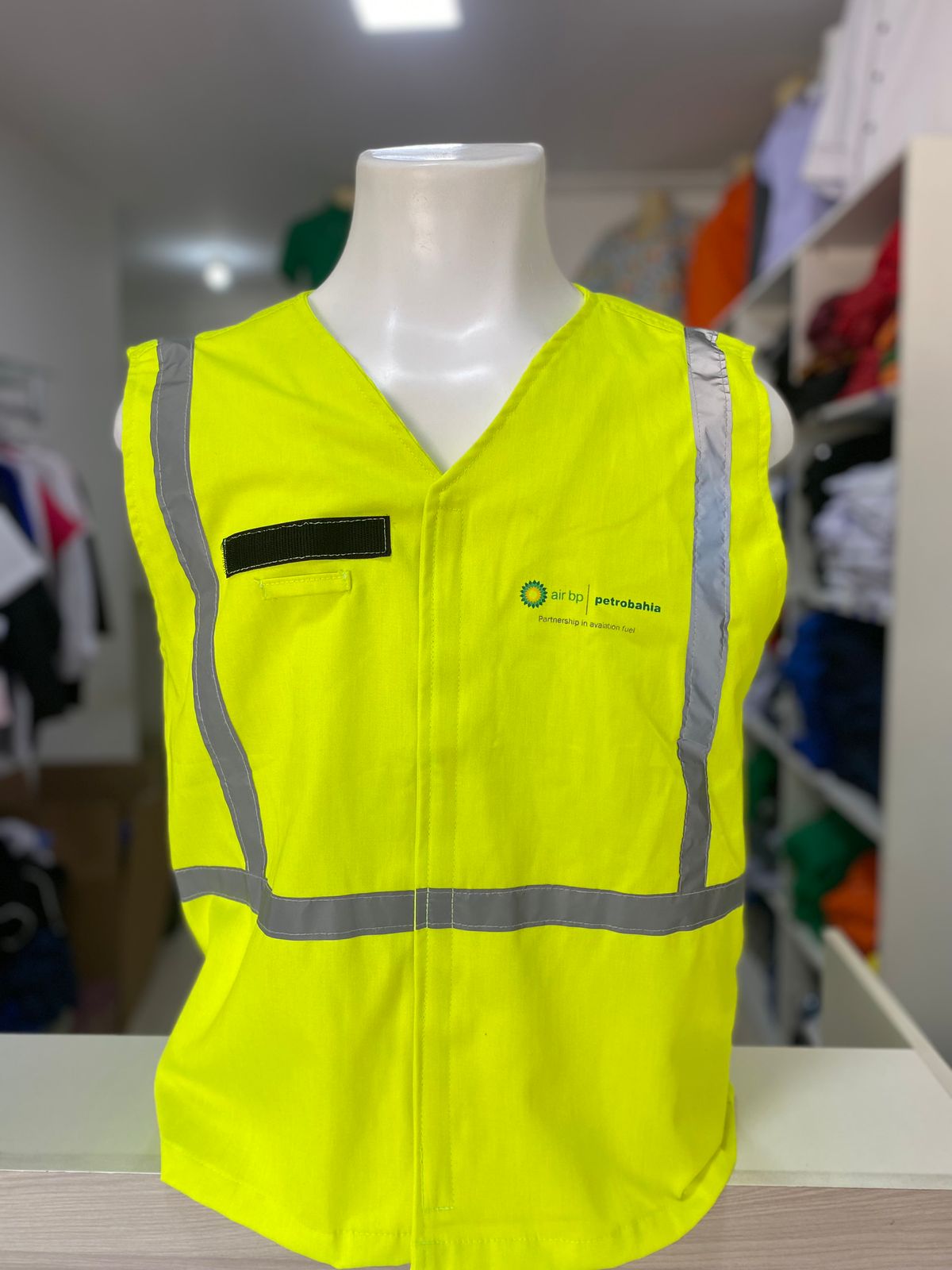 Camiseta Básica com Logo